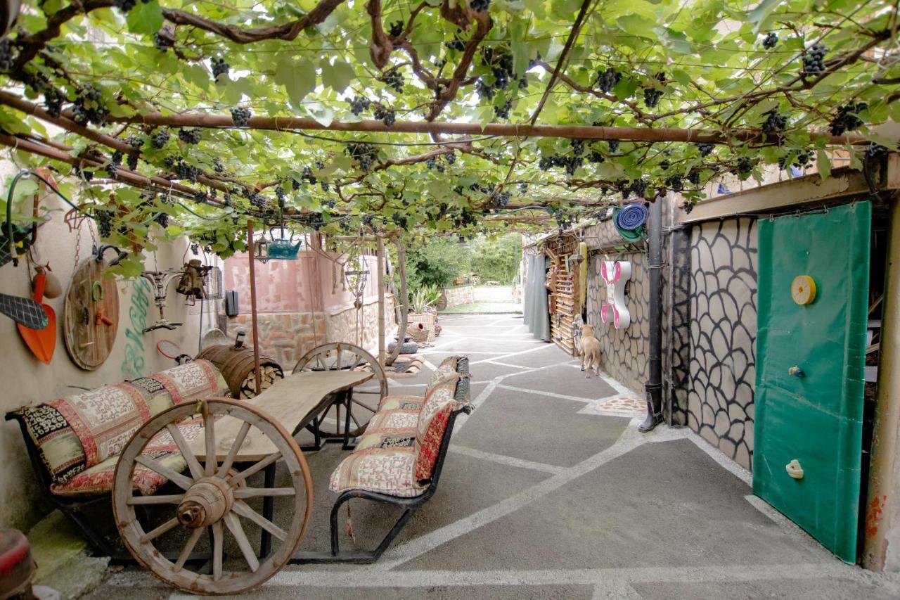 Qilimcha'S Guesthouse-Art Museum Telavi Exterior photo